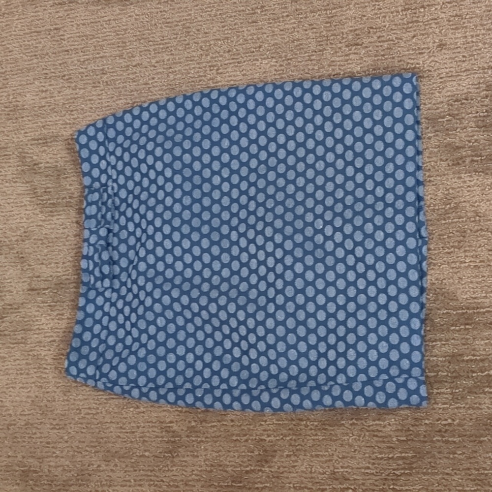 Patterned pencil skirt